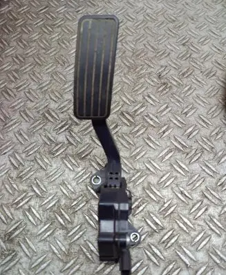 Subaru Outback Accelerator throttle pedal 98700896X0 0810008861 19Y01092