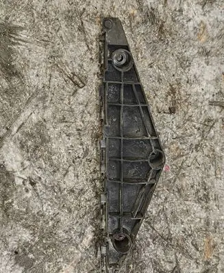 Toyota Avensis T270 Front bumper mounting bracket 5253505040