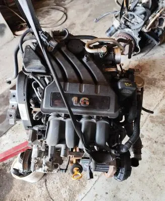 Volkswagen Golf V Engine 06B103019AF