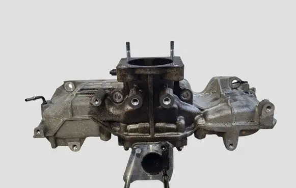 Toyota Avensis T270 Intake manifold