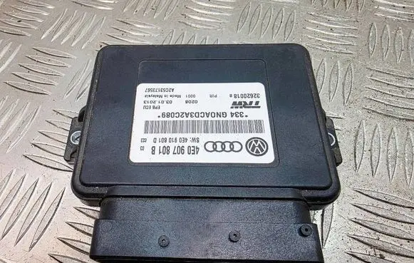 Audi A8 S8 D3 4E Hand brake control module 4E0907801B