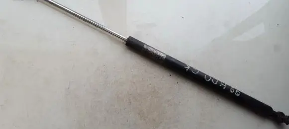 Honda Civic Tailgate/trunk strut/damper