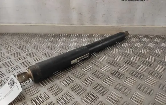 Nissan Navara D22 Rear shock absorber/damper