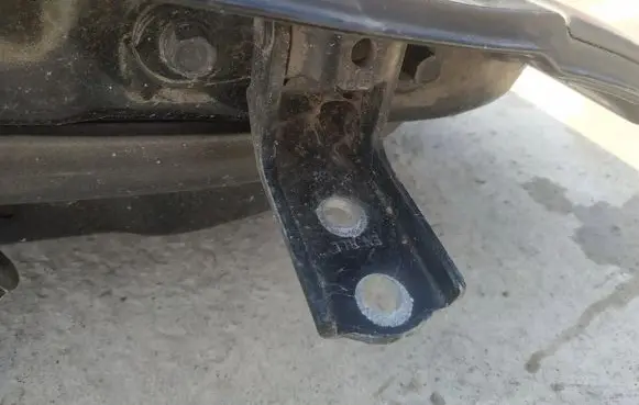 Hyundai ix 55 Rear door lower hinge