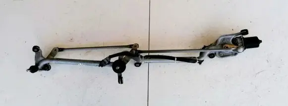 Honda CR-V Front wiper linkage and motor