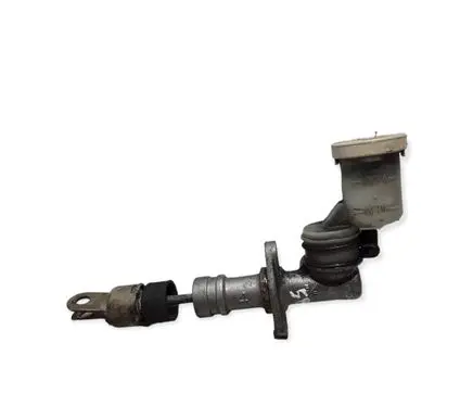 Mitsubishi Pajero Clutch slave cylinder 