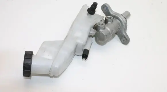 Ford Fiesta Master brake cylinder