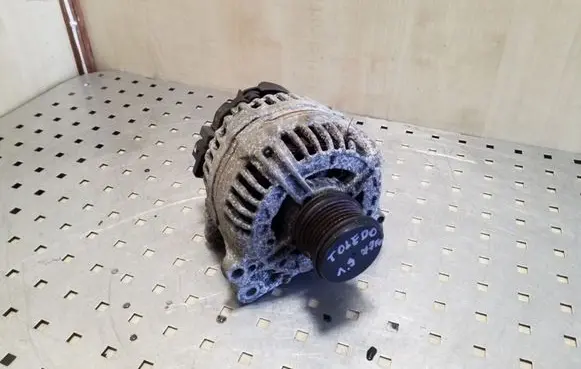 Seat Toledo III (5P) Generator/alternator 06F903023F 0124525091