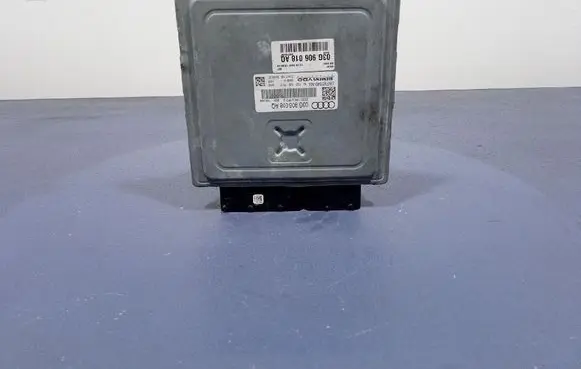 Audi A4 S4 B7 8E 8H Engine control unit/module ECU 03G906018AQ