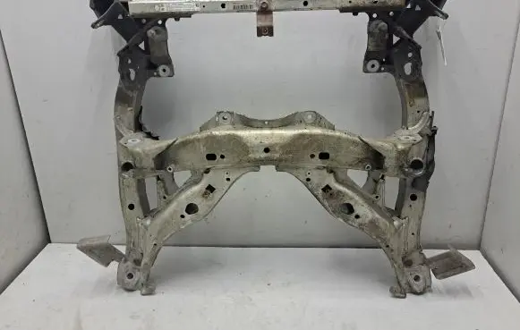 BMW 5 F10 F11 Front subframe 6796693