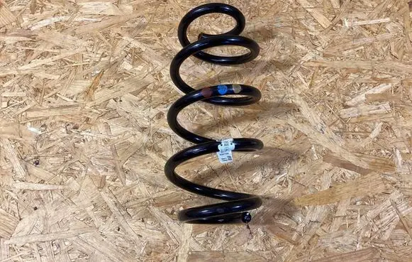 Porsche Macan (95B) Front coil spring 95b411106b504 95b411106b