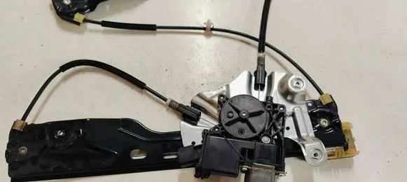 Opel Astra J Front door window regulator with motor 912048106 13350757