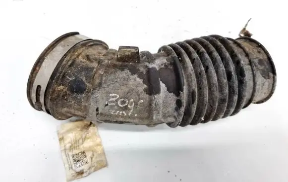 Chrysler 300 - 300C Air intake hose/pipe 0210490A