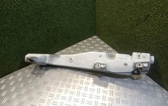 Mercedes-Benz Citan W415 Fender mounting bracket 631222162R 15930