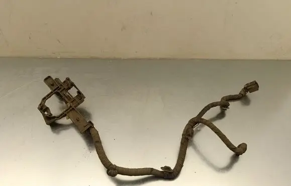 Peugeot 208 II Rear ABS sensor wiring 9841384680