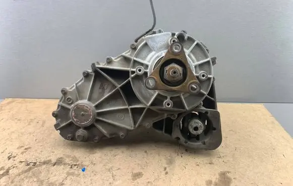 BMW X5 E53 Gearbox transfer box case 1229654 27107504568 7504568