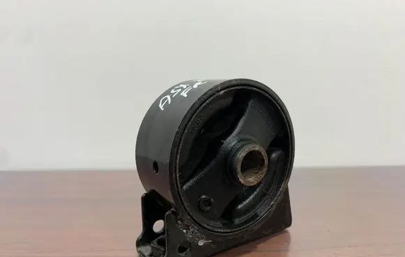 Mitsubishi ASX Engine mount bracket