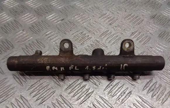 Renault Megane II Fuel main line pipe 8200397346