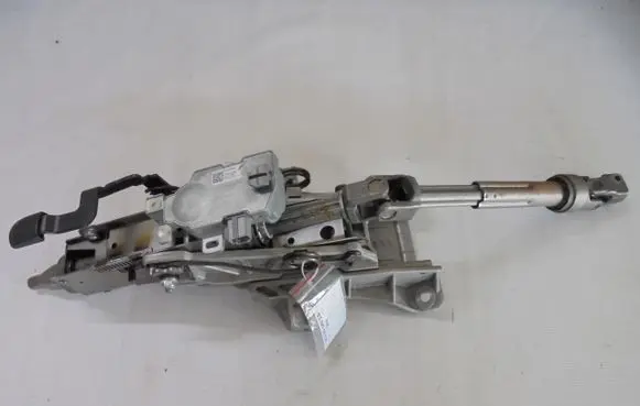 Volvo V40 Steering wheel axle 31387339