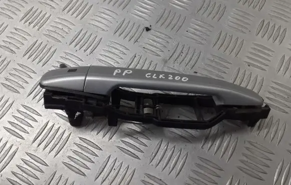 Mercedes-Benz CLK A208 C208 Front door exterior handle/bracket 