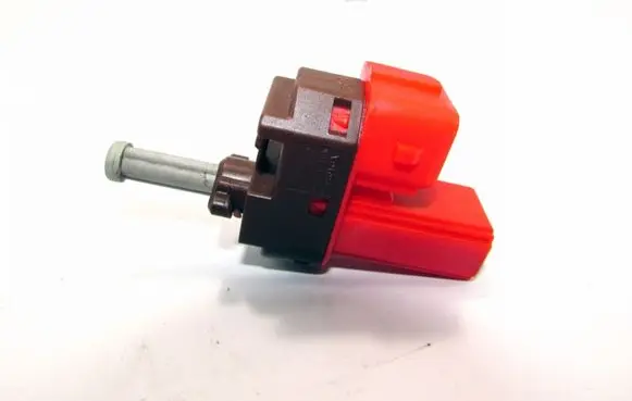 Clutch pedal sensor