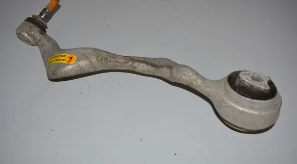 BMW 1 E81 E87 Front lower control arm/wishbone