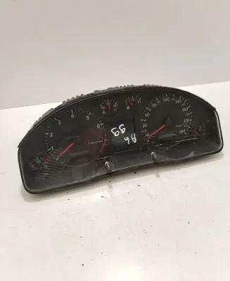 Audi A6 S6 C5 4B Speedometer (instrument cluster) 4B0920931C 110008948016 110008948