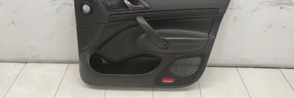 Skoda Octavia Mk2 (1Z) Front door card panel trim