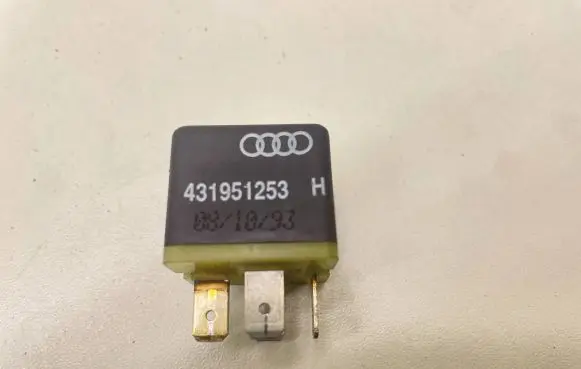 Audi A4 S4 B6 8E 8H Other relay 431951253
