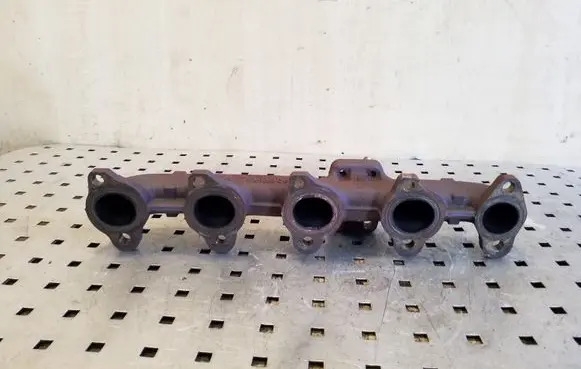 Volvo V40 Cross country Exhaust manifold