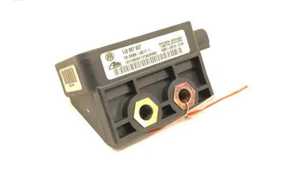 Volkswagen New Beetle ESP acceleration yaw rate sensor 1J0907657