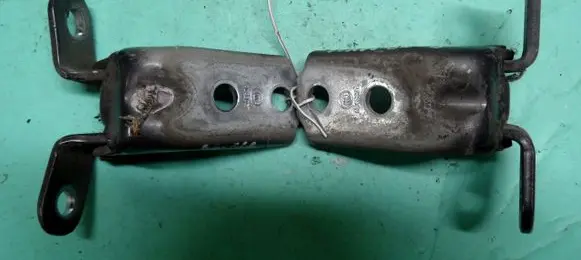 Hyundai Santa Fe Front door hinge set 
