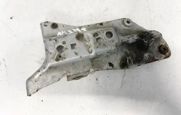 Audi A3 S3 8P Fender mounting bracket