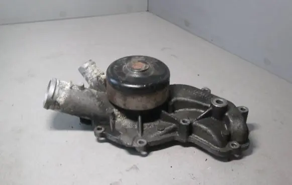 Mercedes-Benz ML W163 Water pump 6282010010 A6282010010 A6282050110
