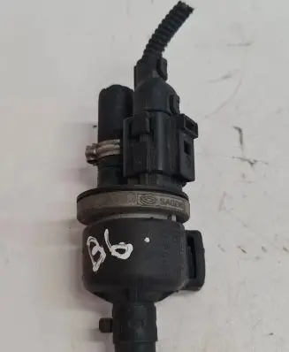 Volkswagen PASSAT B6 Vacuum valve 051133459A