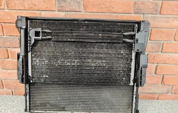 BMW X3 E83 Coolant radiator 3404397 3415623