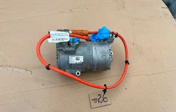 Volvo XC60 Air conditioning (A/C) compressor (pump) P32333863 32333863