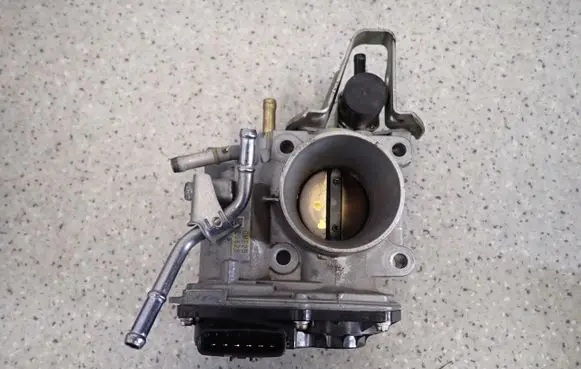 Honda Civic Throttle body valve 
