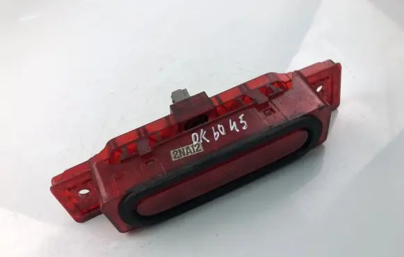 Mazda 626 Third/center stoplight 28661825