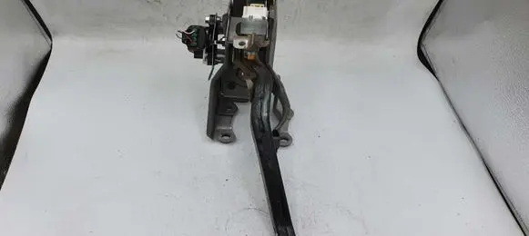 Toyota Prius (XW20) Brake pedal 8951047010
