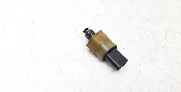 Volvo V60 Oil pressure sensor 9487295