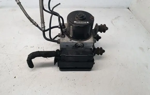 Volkswagen Golf V ABS Pump 1K0614517AE