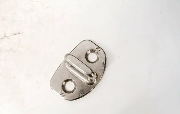 Audi A4 S4 B7 8E 8H Rear door lock loop/hook striker 8e0837033