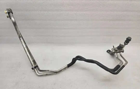 Volvo XC40 Air conditioning (A/C) pipe/hose 31694883