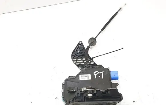 Porsche Cayenne (9PA) Rear door lock 7L0839016D