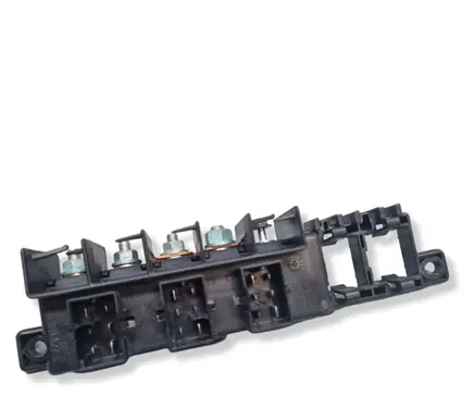 Volkswagen Golf IV Fuse box set 8L0941822A 896083000