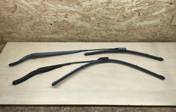 Renault Austral Windshield/front glass wiper blade 288863953R 288815105R