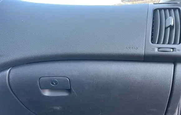 Hyundai i30 Glove box 