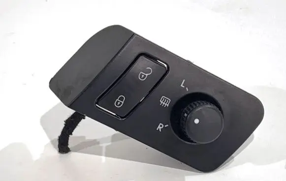 Volkswagen Touran I Wing mirror switch
