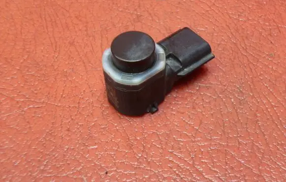 Renault Trafic III (X82) Parking PDC sensor 284429097R